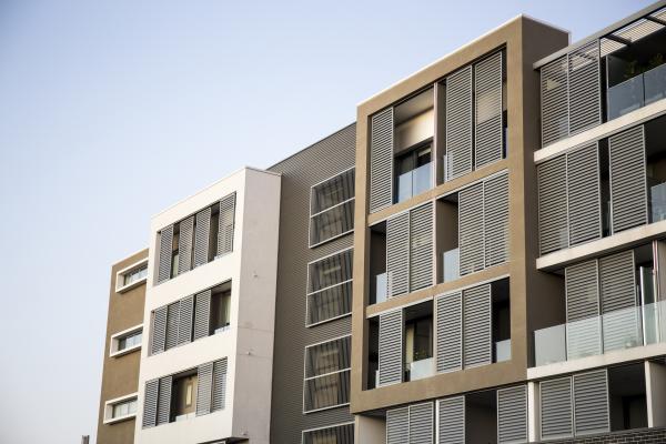  Image of apartment building 